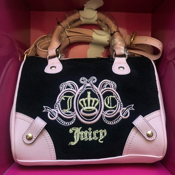 Juicy Couture Lovers Club Set - Picture 2 of 7